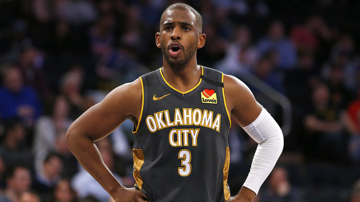Chris Paul reacts during the second half against the New York Knicks at Madison Square Garden